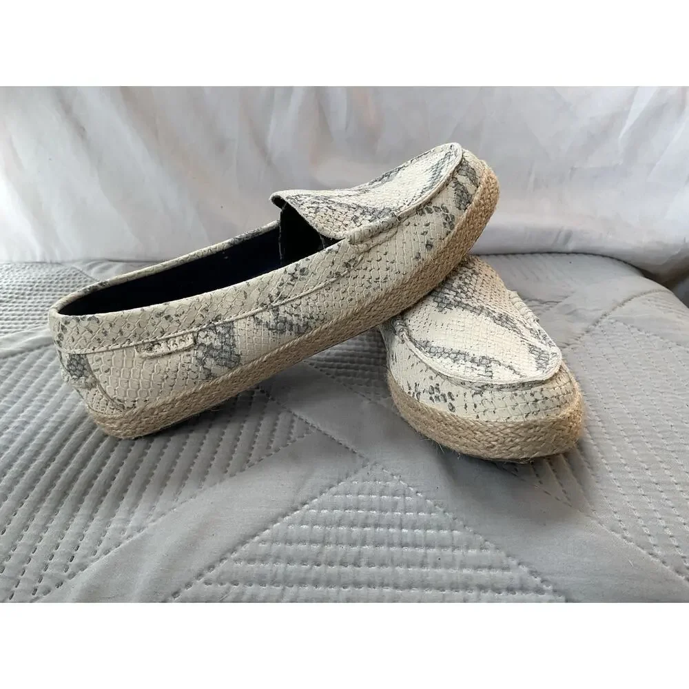 Cole Haan Casual Snakeskin Print Loafers womens shoes Sz 6b